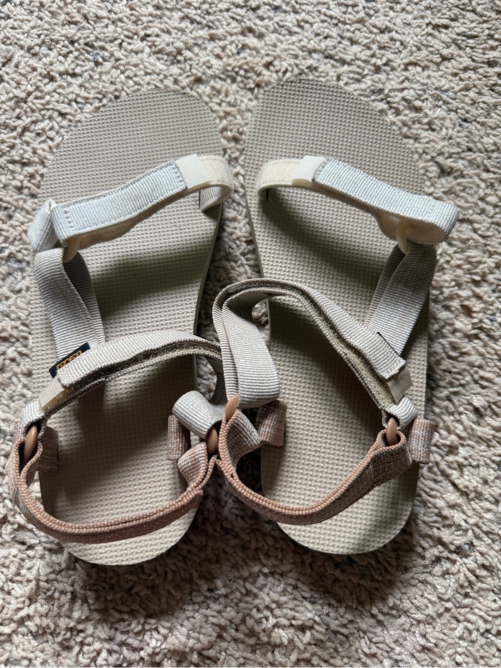Kids TEVA with metallic straps
